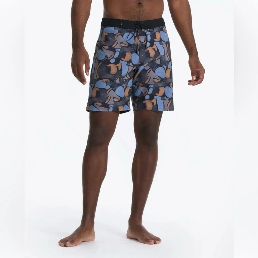 Vuori Infinity Board Shorts Men's 34 NWT
